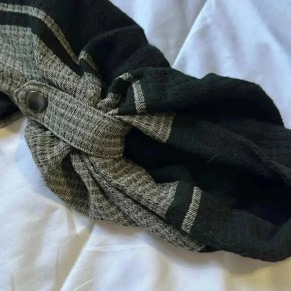 Soft Surroundings cowl neck tunic black/ grey zipper pockets size 1X - Picture 4 of 5